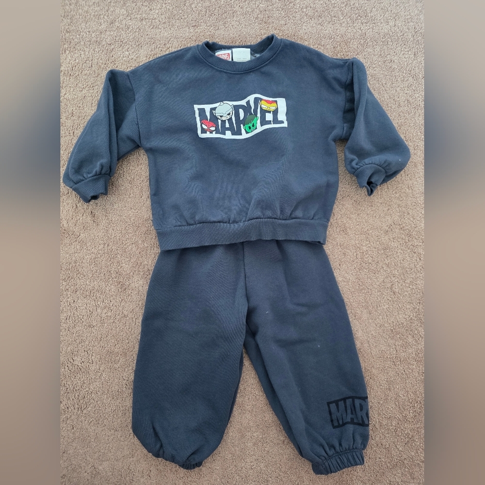 Zara Marvel Kids' Navy Sweatshirt 3/4T (Shrinked After Wash)